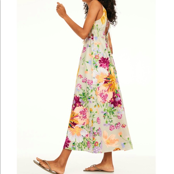 H&M V-Neck Linen Blend Dress - Picture 6 of 8